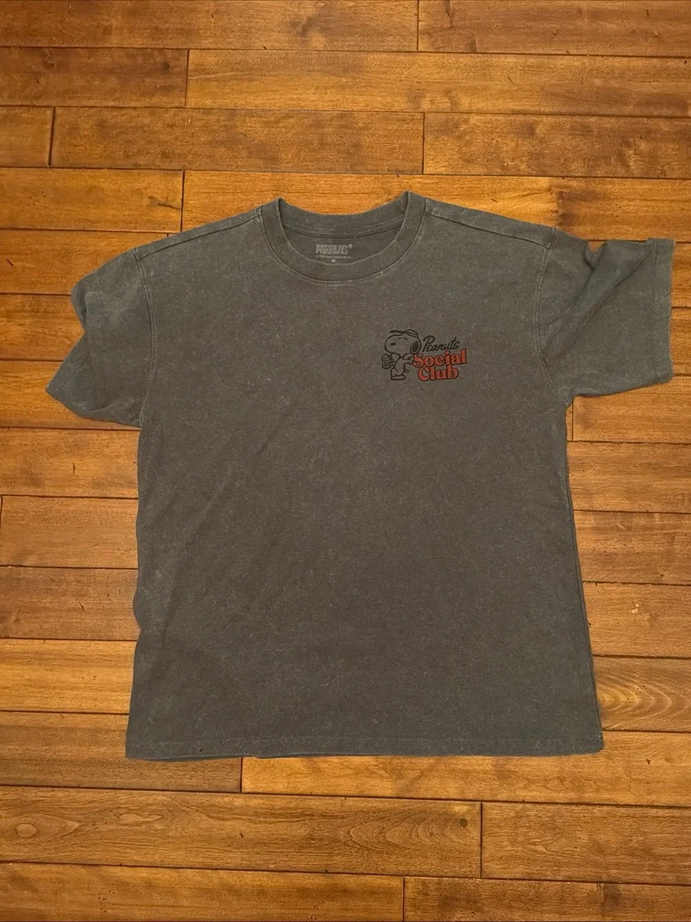 Peanuts Social Club Medium Size T Shirt Size Medium NWOT